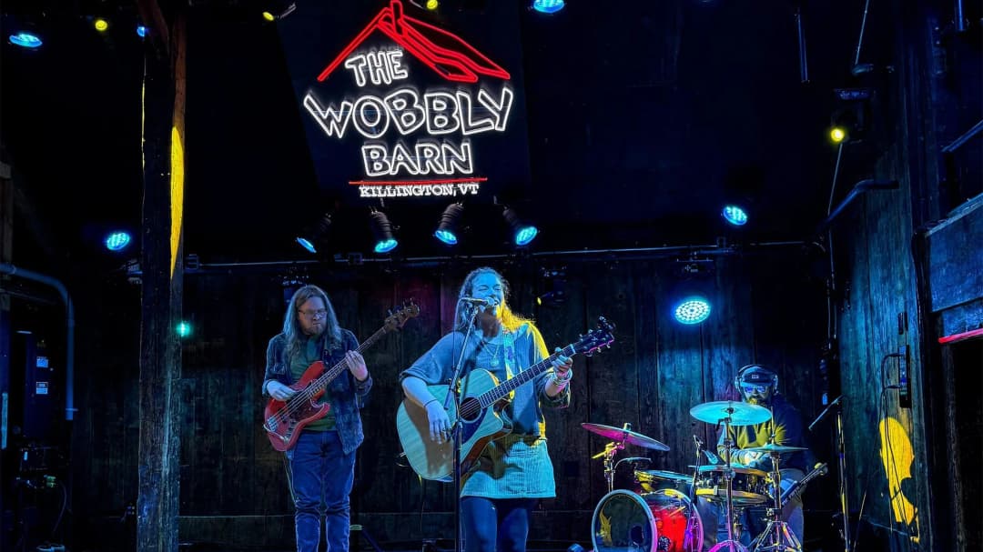 All Ages Happy Hour with Jenny & The Bets at Wobbly Barn