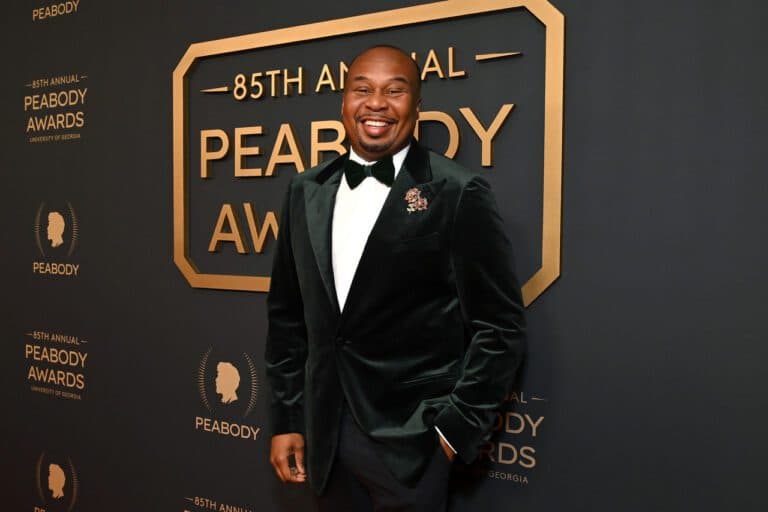 STRANGERS: LIVE w/ ROY WOOD JR at Woodstock Town Hall Theatre: 31 The Green